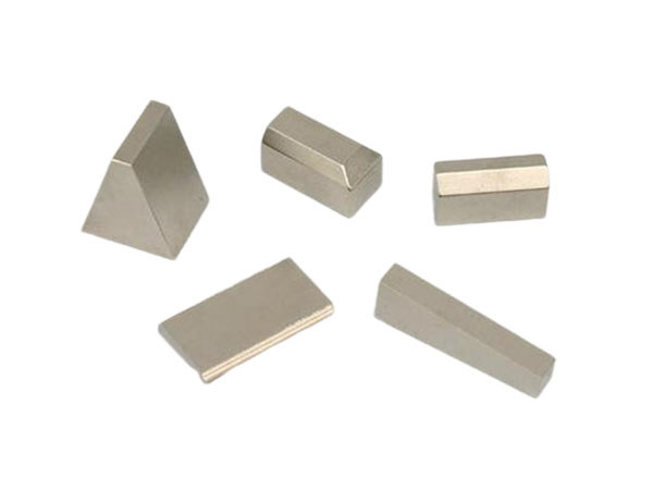 异形磁铁