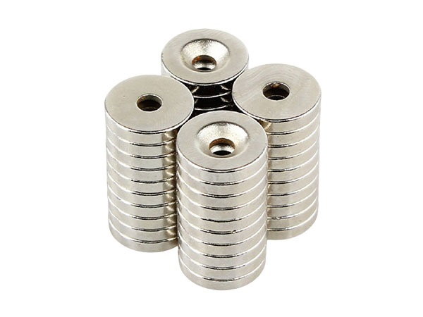 沉头孔磁铁