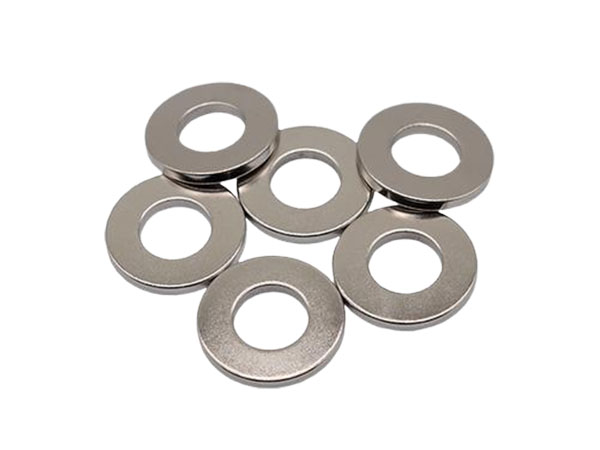 环形磁铁